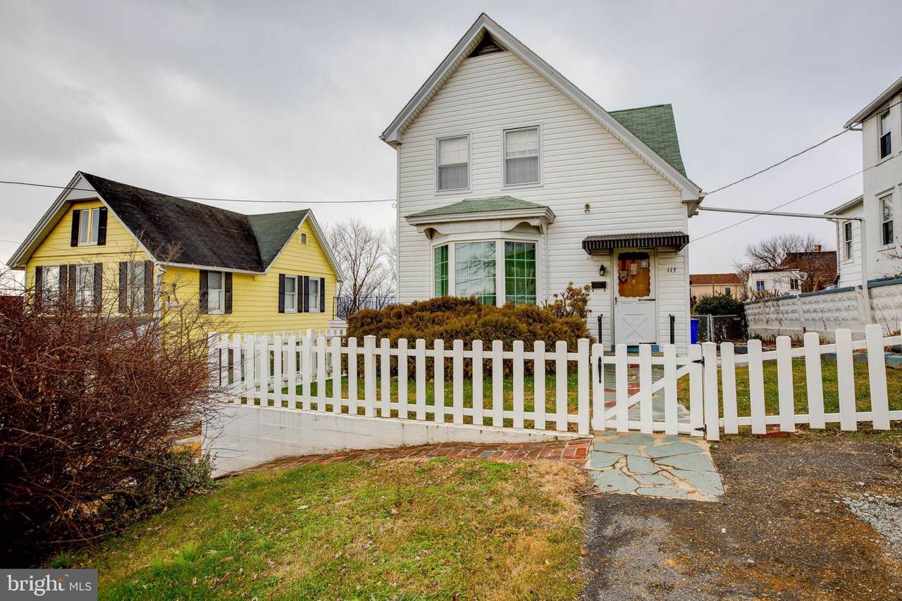 113 5TH Avenue - Photo 1