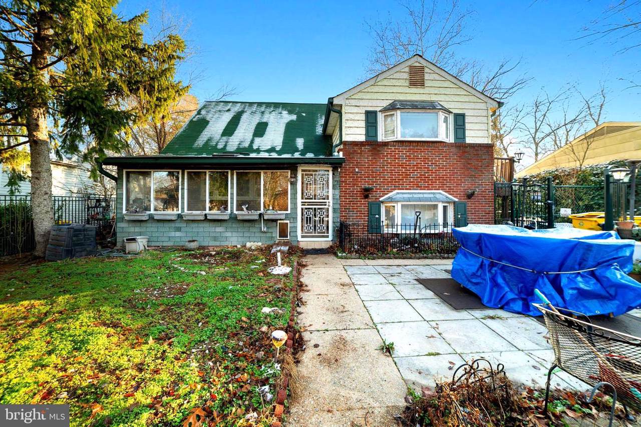 424 Lincoln Avenue - Photo 1