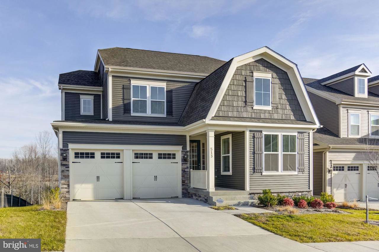 513 GLADIOLA Way - Photo 1