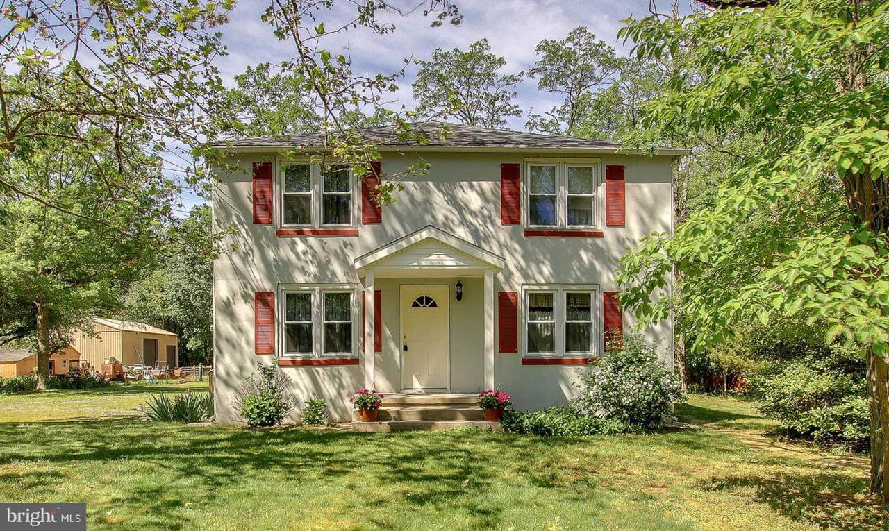 434 Hartford Road - Photo 1