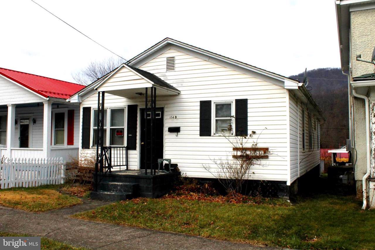 156 D Street - Photo 1