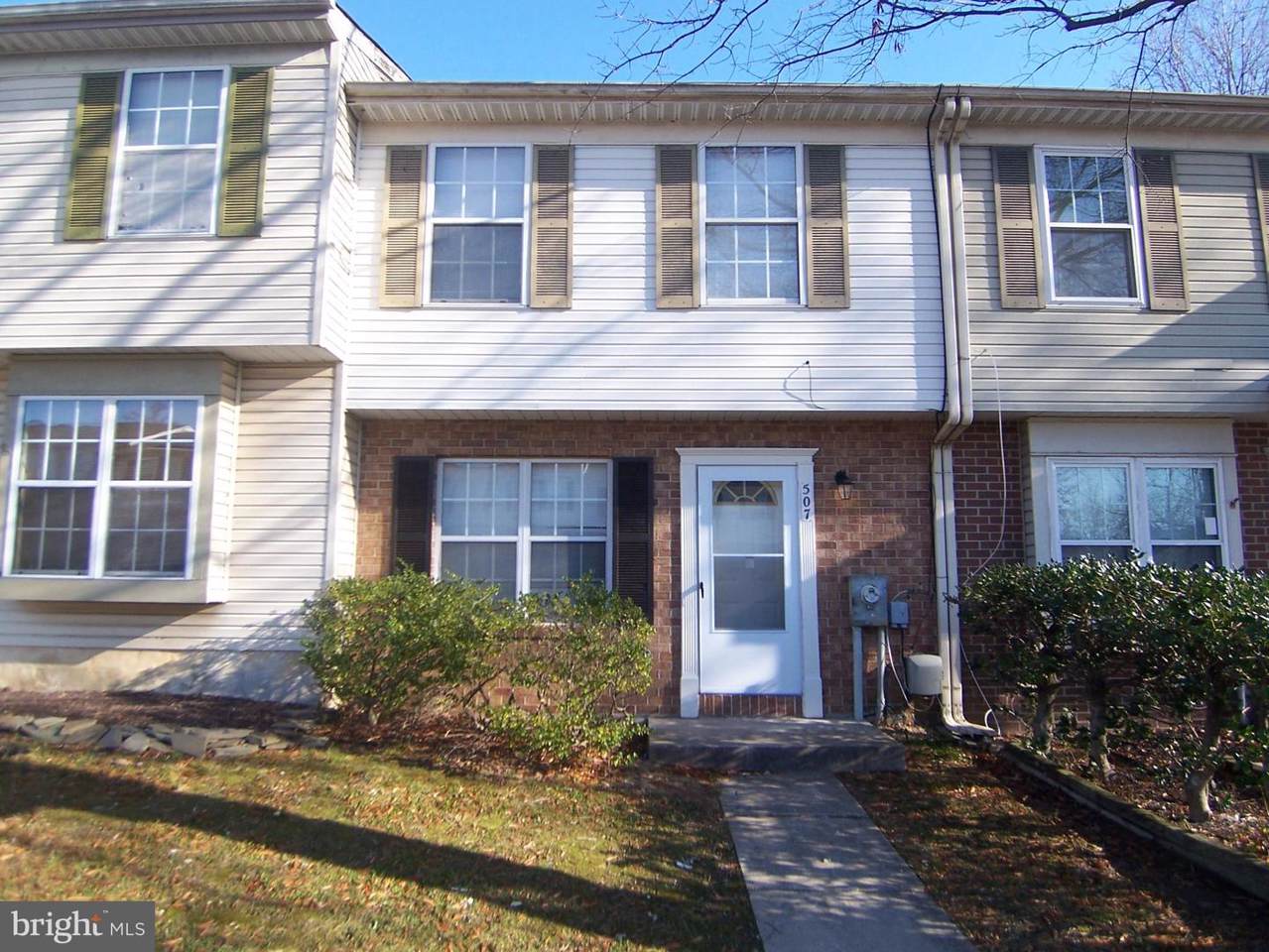 507 Gloucester Court - Photo 1