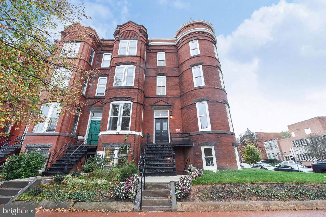 501 Seward Square - Photo 1