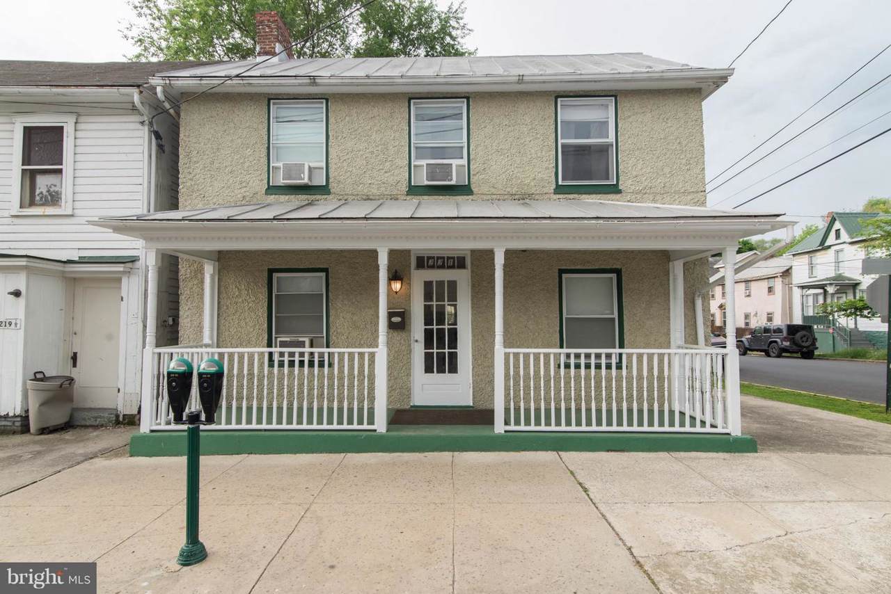 221 John Street - Photo 1