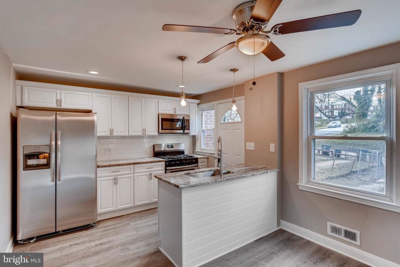3577 Dudley Avenue - Photo 1