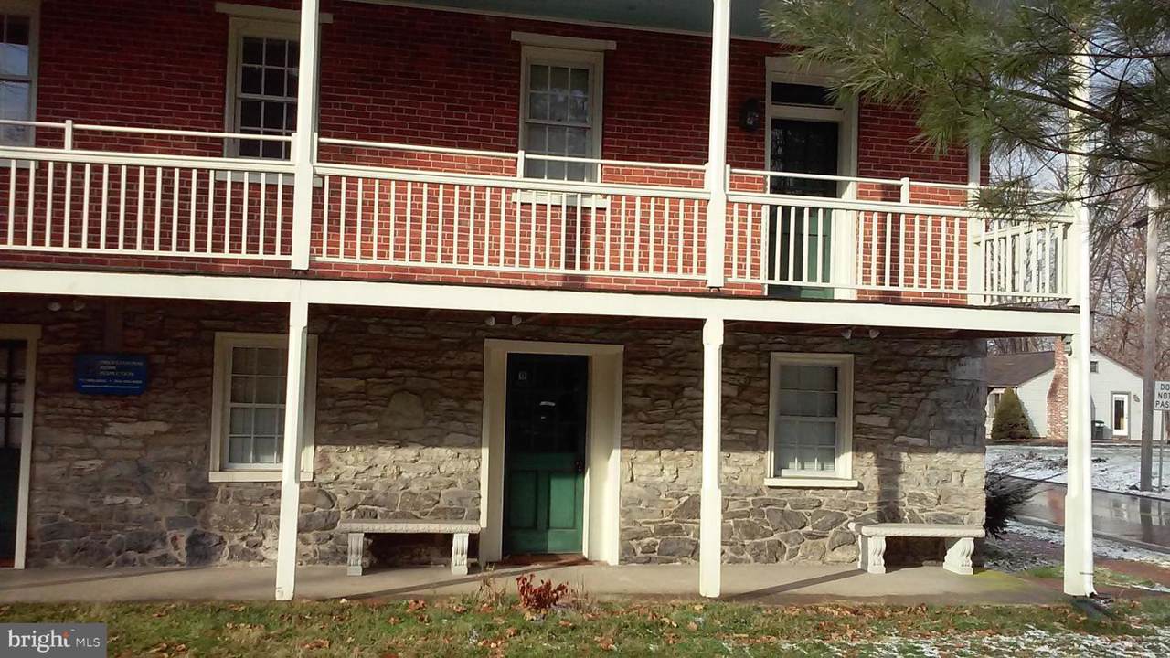 1398 Oregon Road - Photo 1