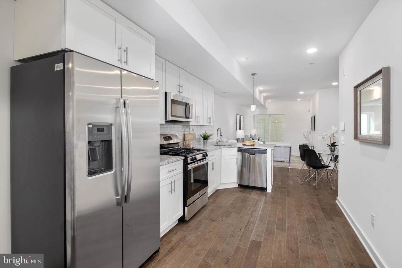 1839 6TH Street - Photo 1
