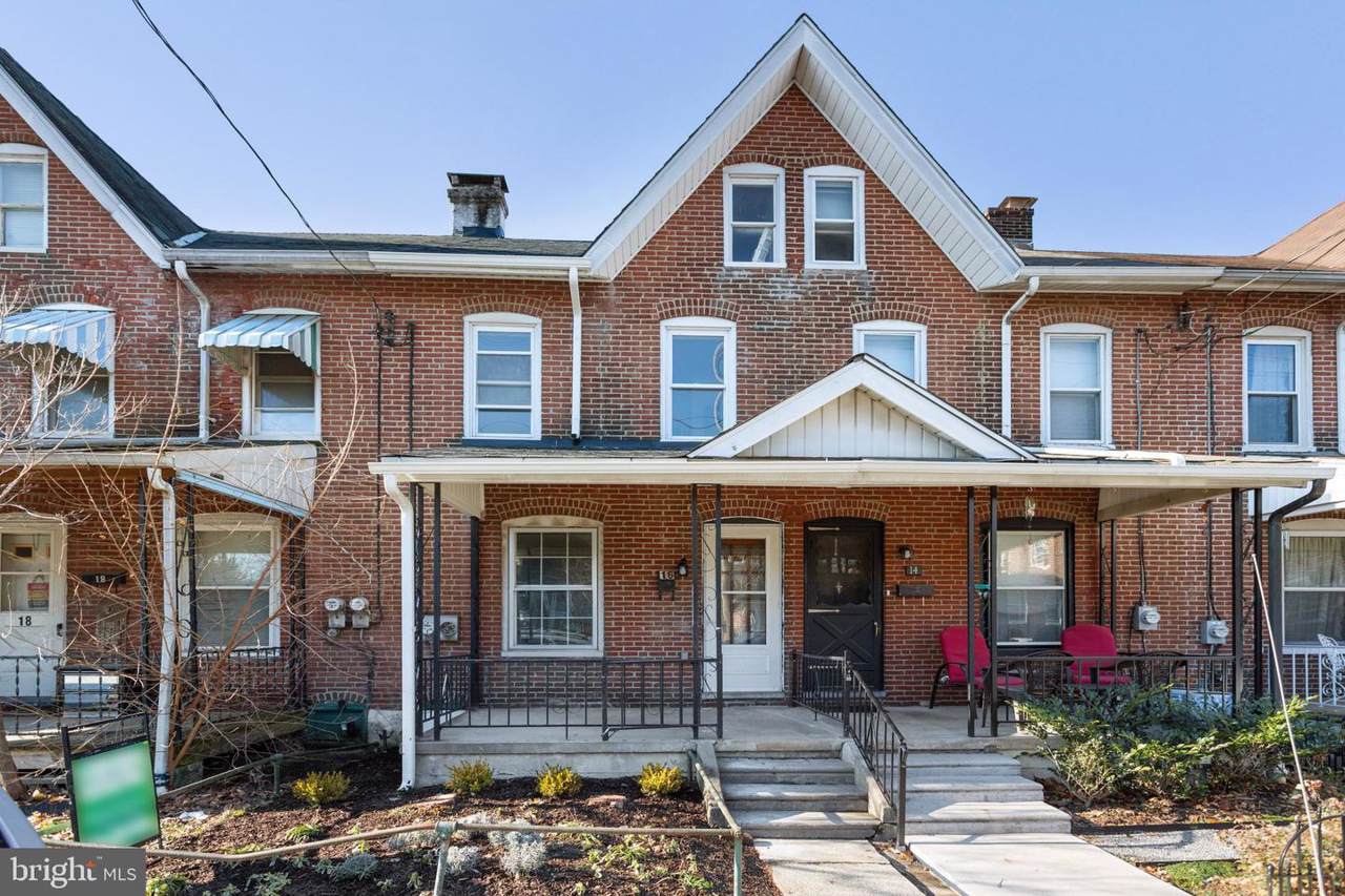 16 5TH Avenue - Photo 1