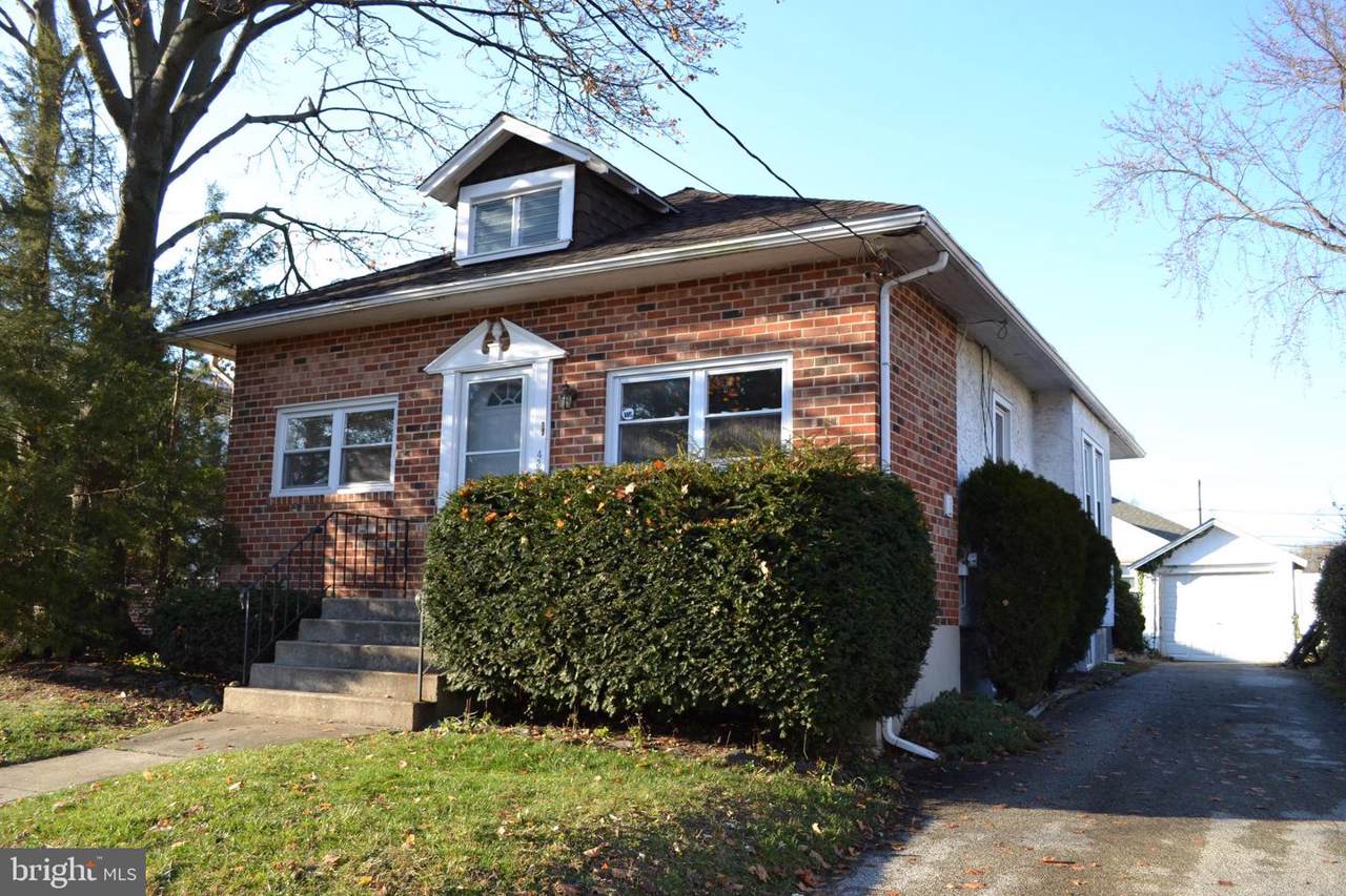433 Comerford Avenue - Photo 1