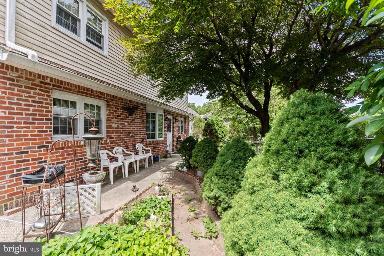 1923 Point Pleasant Avenue - Photo 1