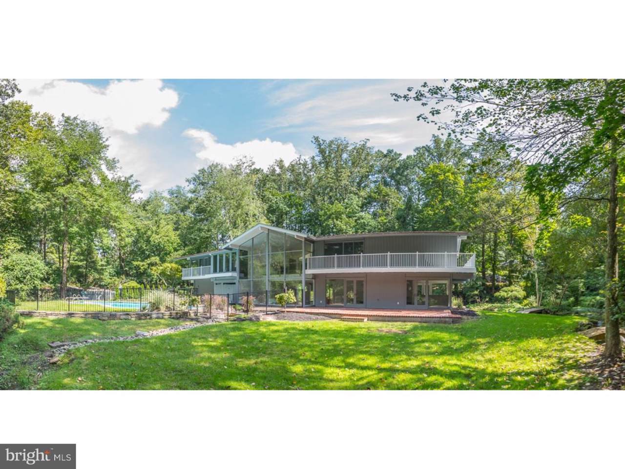 713 Waverly Road - Photo 1