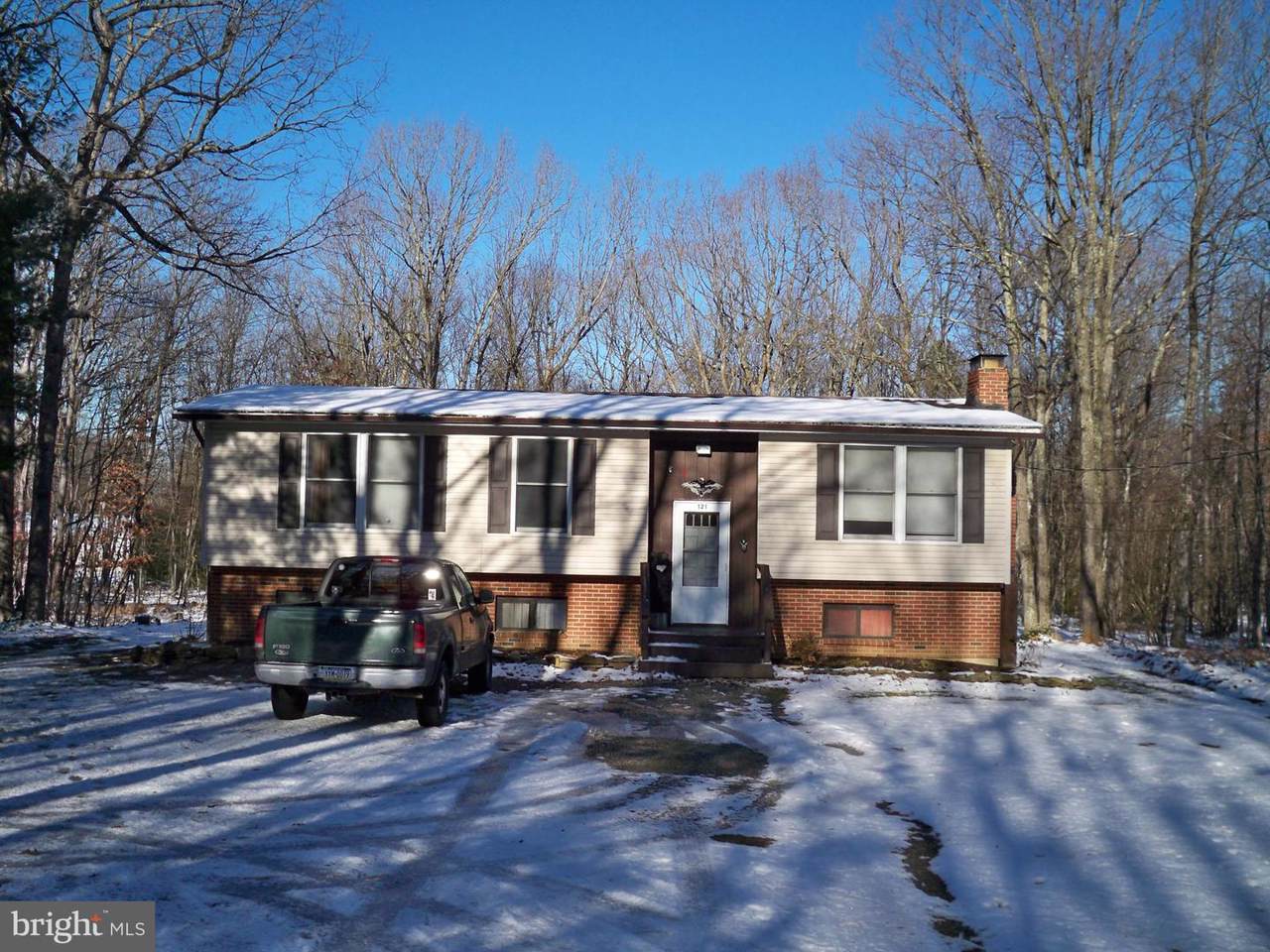 121 Honeysuckle Drive - Photo 1