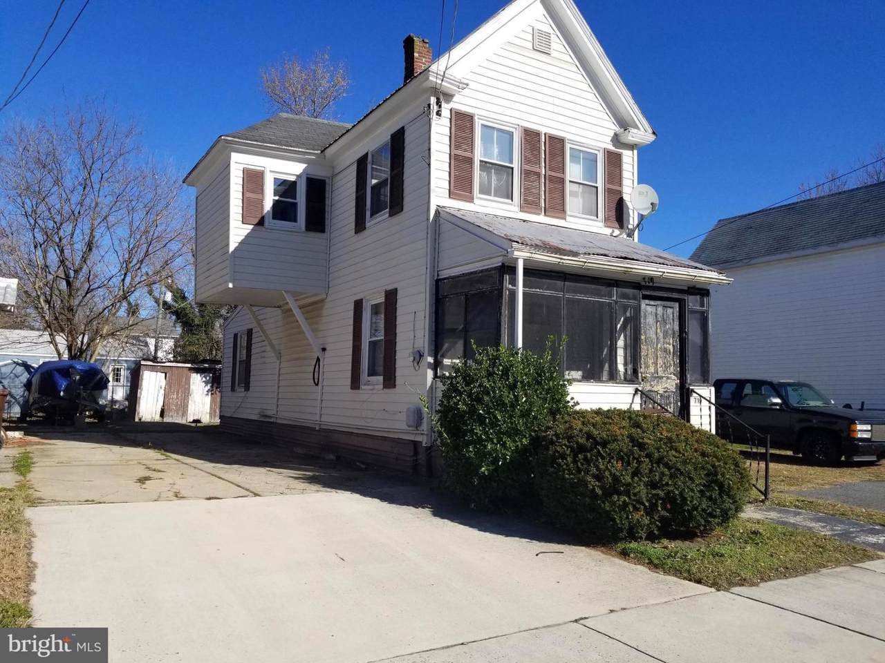 719 Washington St. - Photo 1