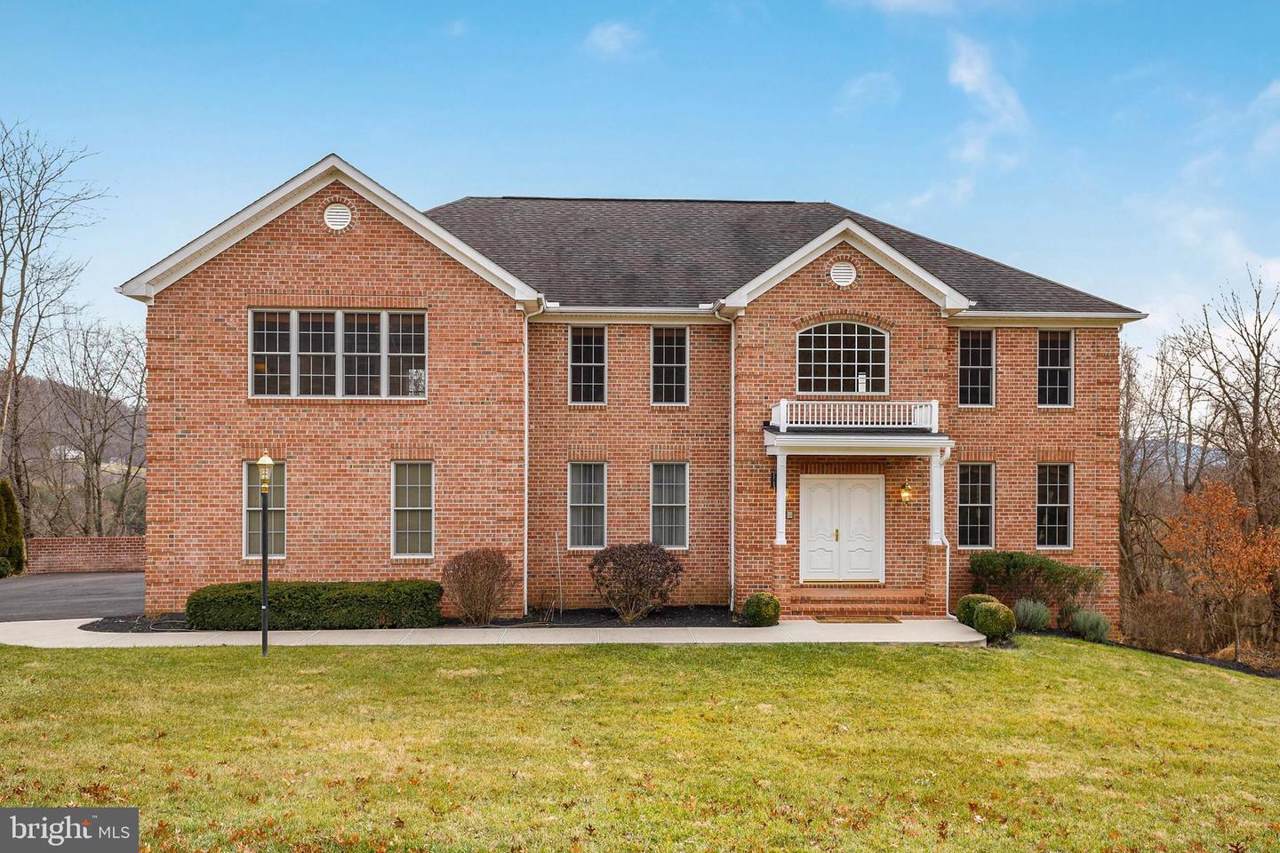 10721 Easterday Road - Photo 1