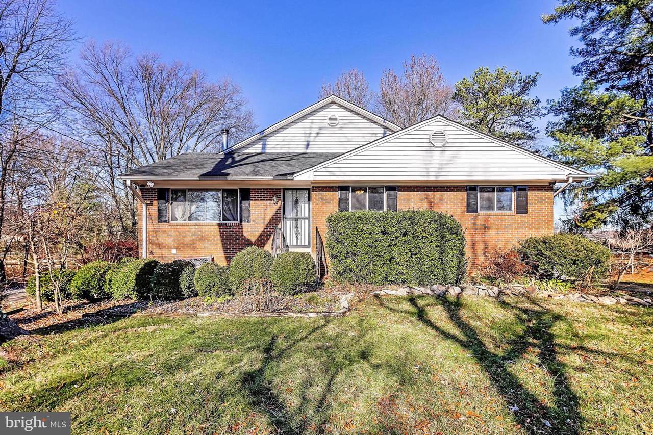 5230 Cochran Road - Photo 1