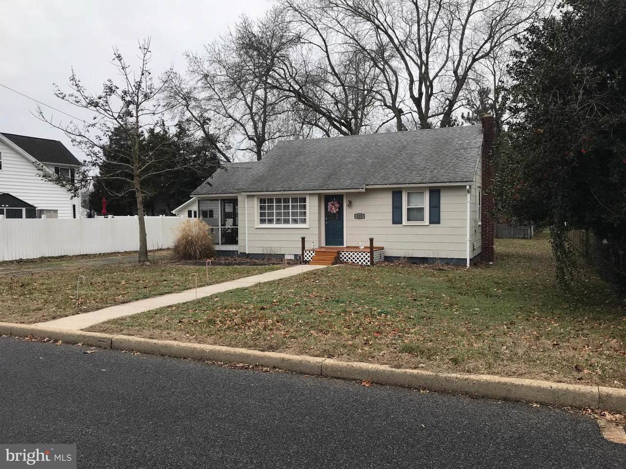 125 Laurel Street - Photo 1