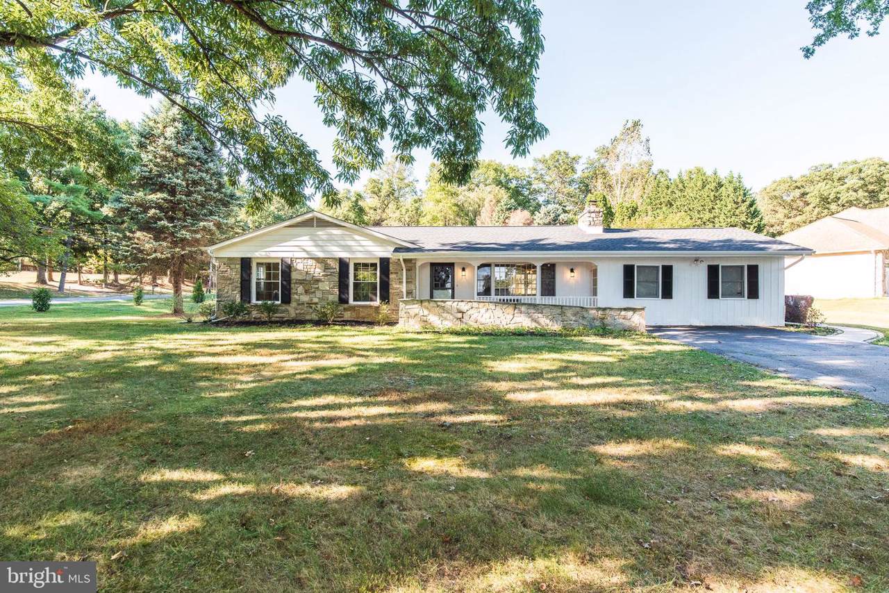 2368 Northcliff Drive - Photo 1