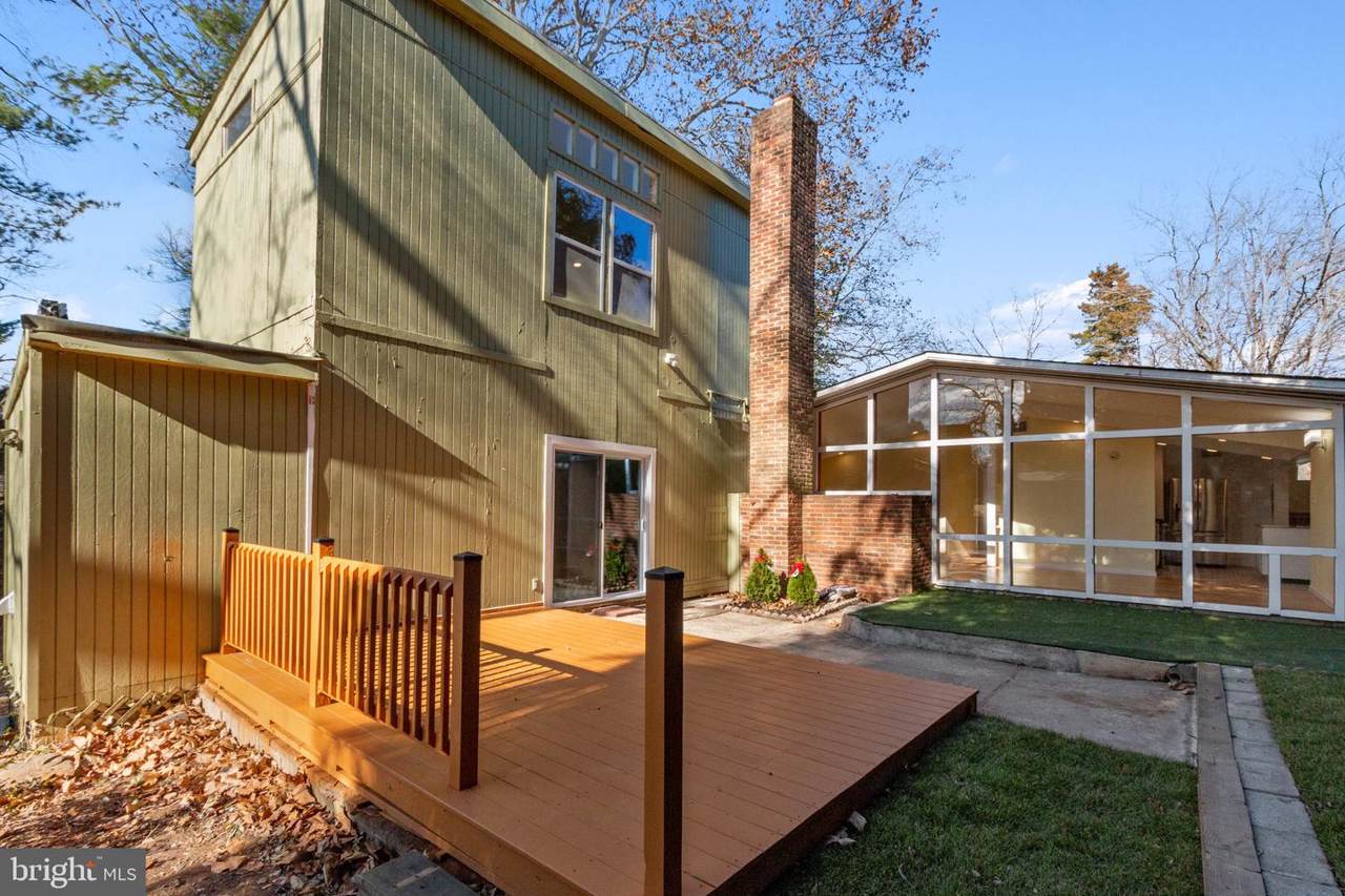 2614 Henderson Avenue - Photo 1