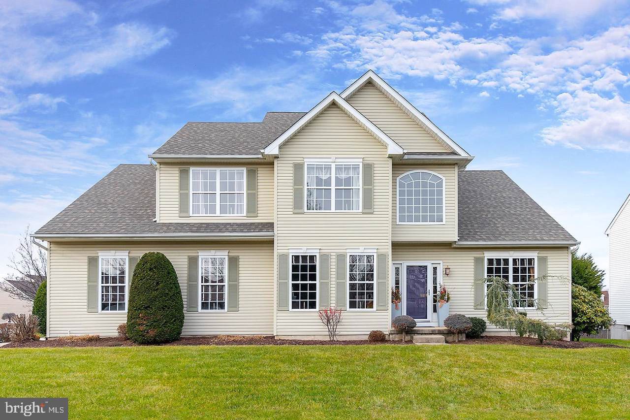 106 Minuteman Lane - Photo 1
