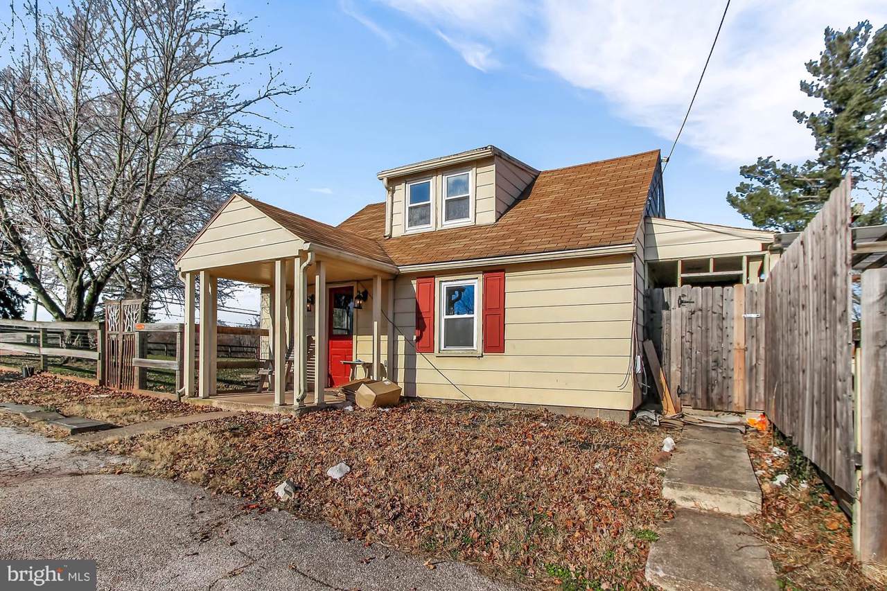 4345 N Susquehanna Trail - Photo 1