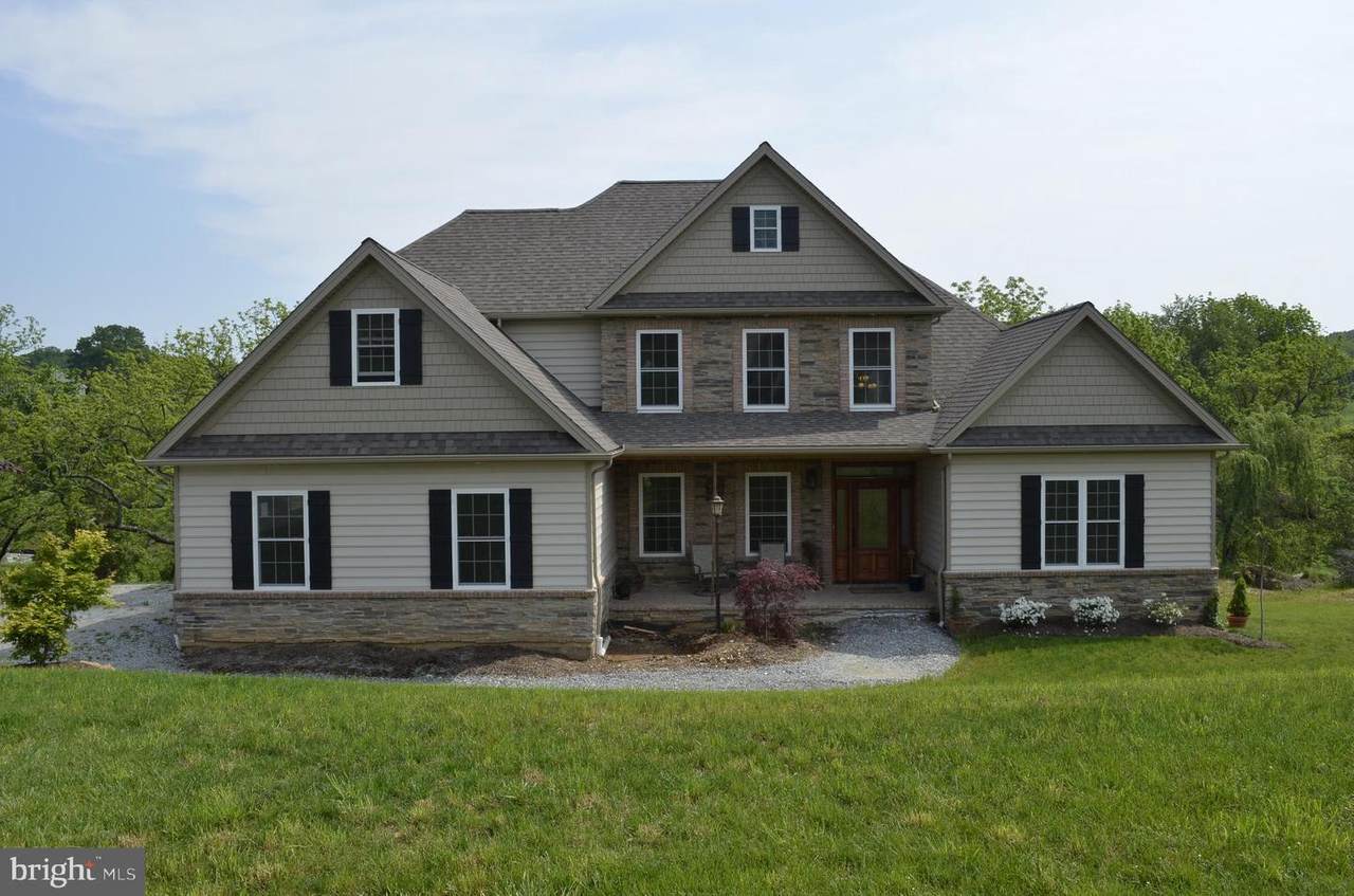 238 Sunset Circle - Photo 1