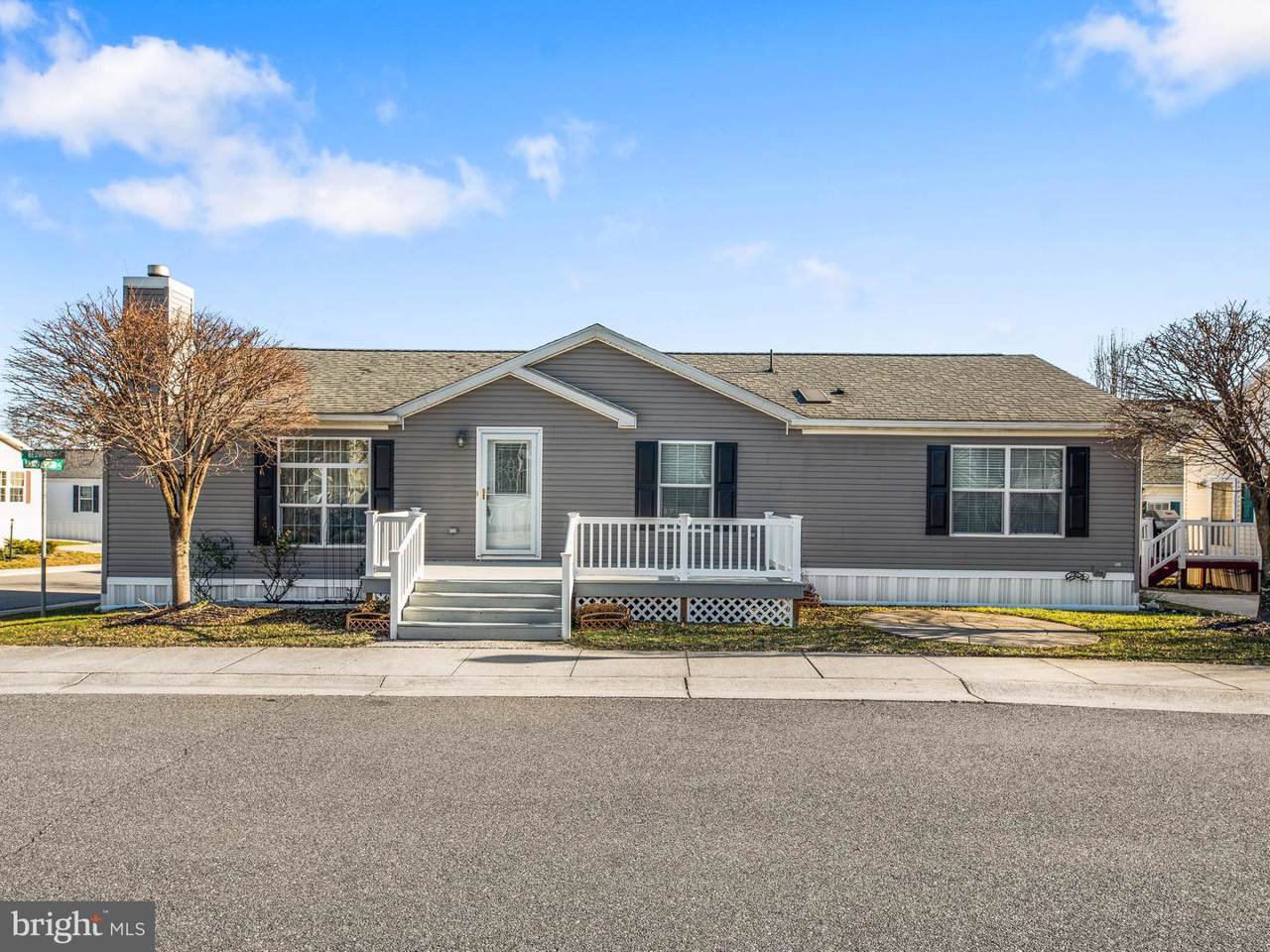 8441 Sandalwood Court - Photo 1