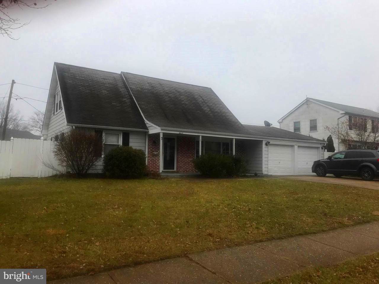7 Gramercy Lane - Photo 1