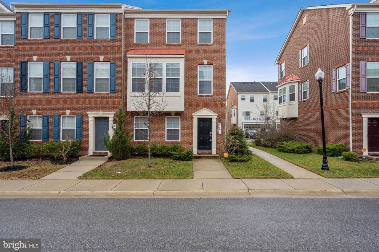 2857 Hedgerow Place - Photo 1