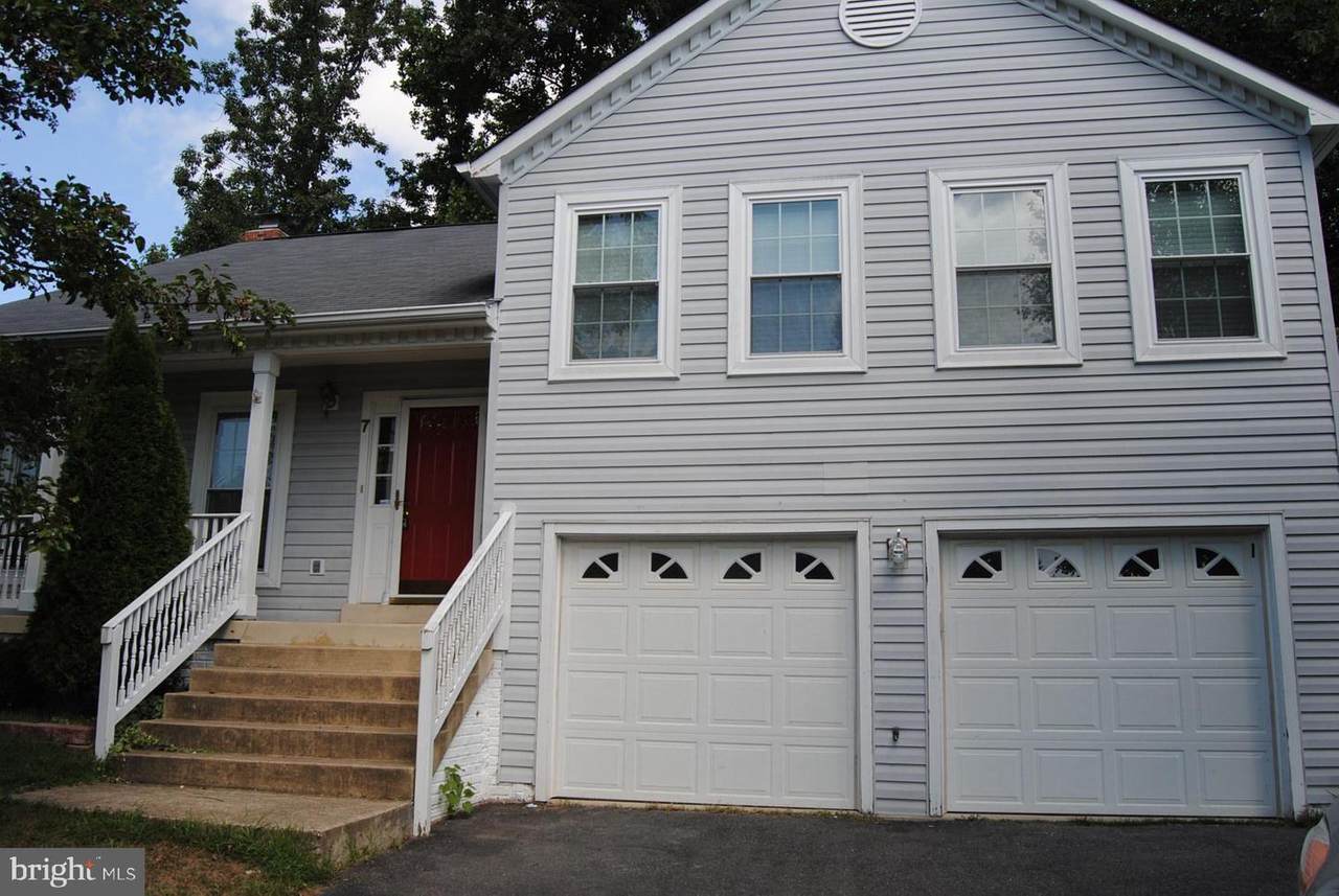 7 Bloomington Lane - Photo 1