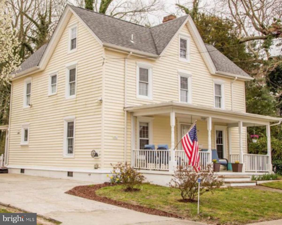 205 Ironshire Street - Photo 1