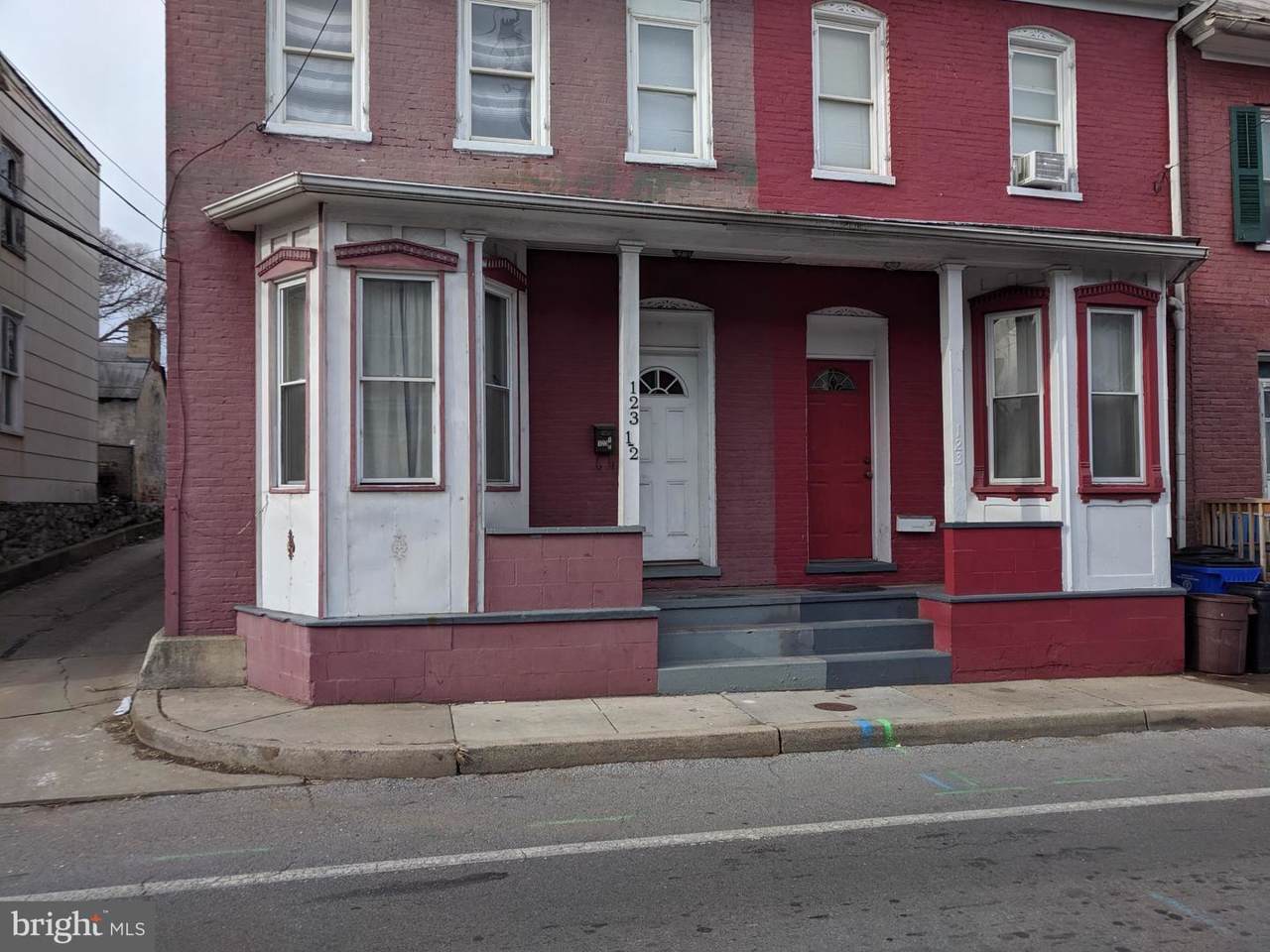 123 Locust Street - Photo 1