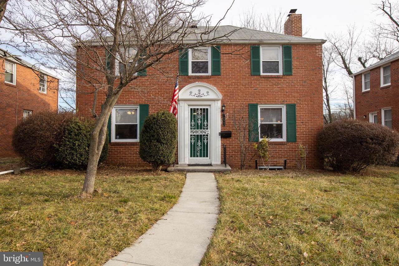 7025 Plymouth Road - Photo 1