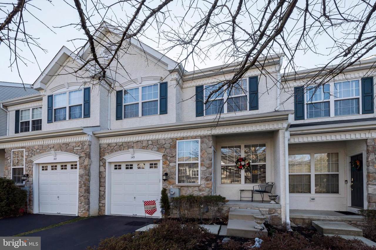 149 Portsmouth Circle - Photo 1