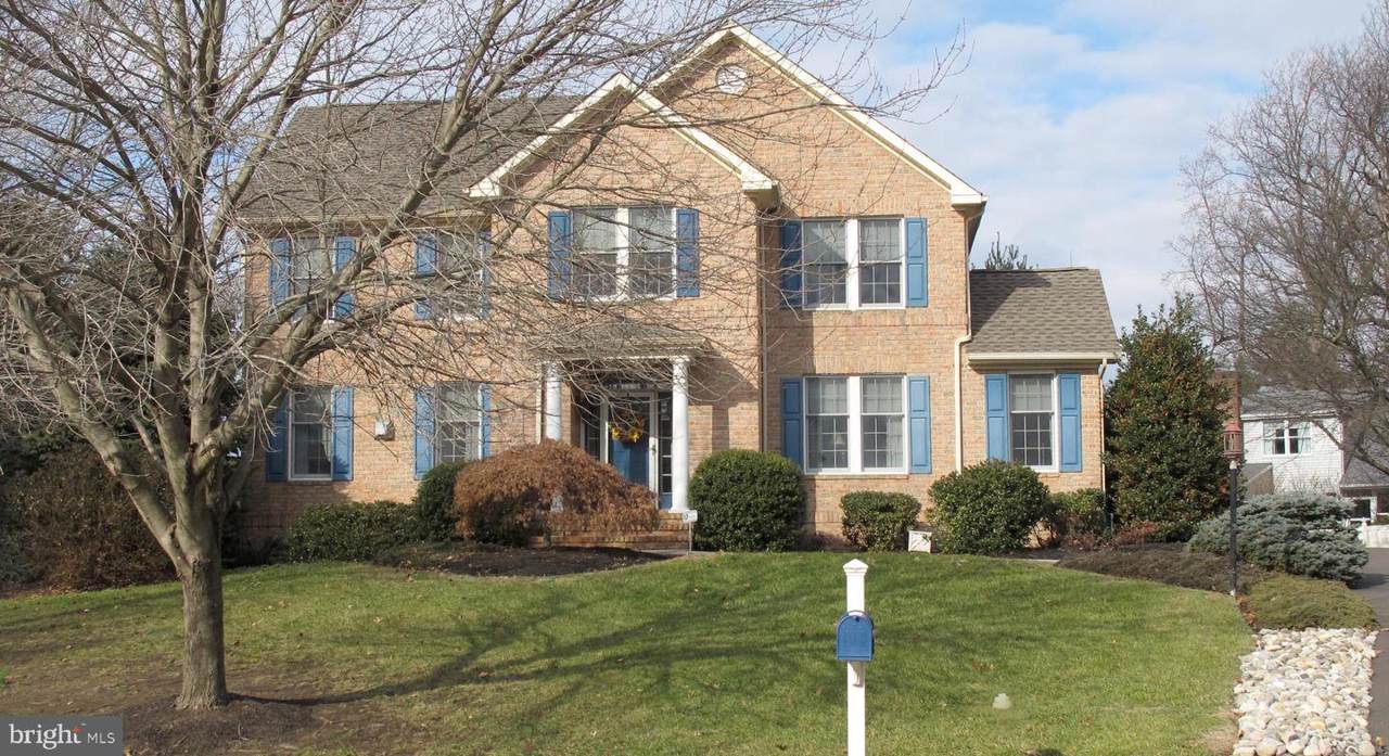 160 Cynthia Court - Photo 1
