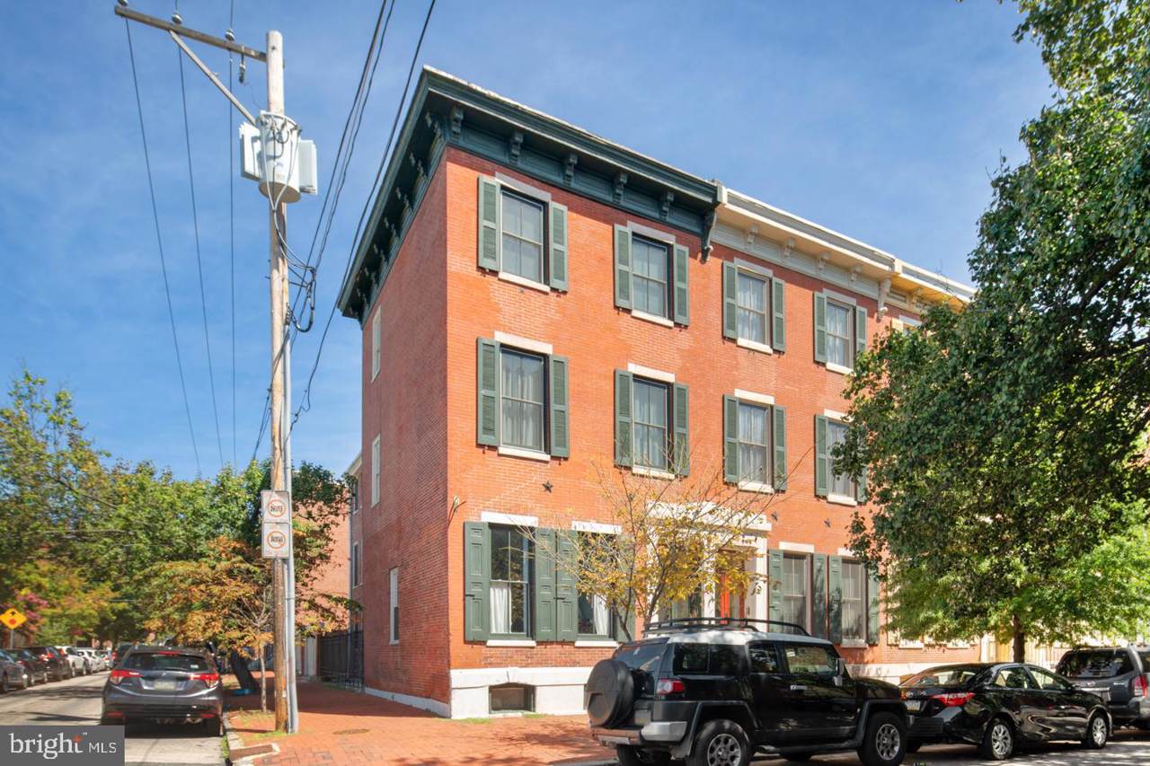 1739 Wallace Street - Photo 1