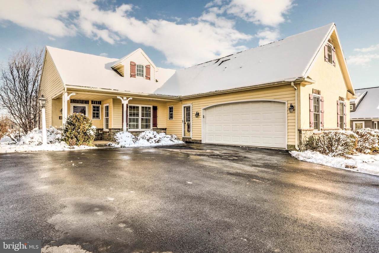 1073 Cambridge Drive - Photo 1
