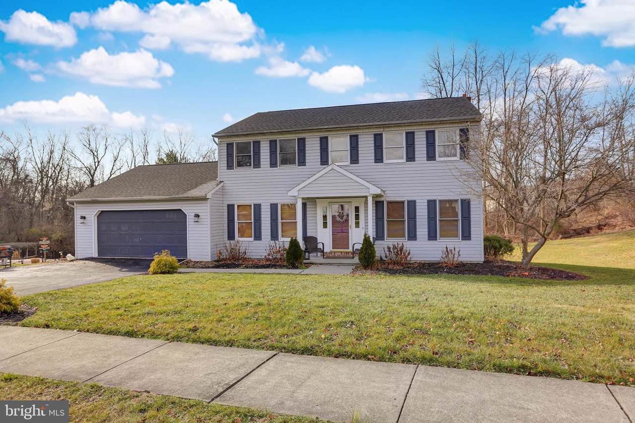 4004 Windcroft Court - Photo 1