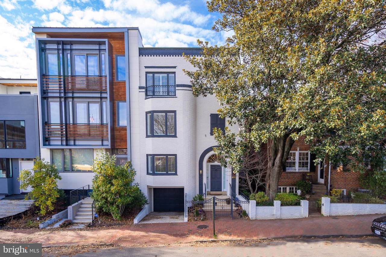 1914 35TH Street - Photo 1