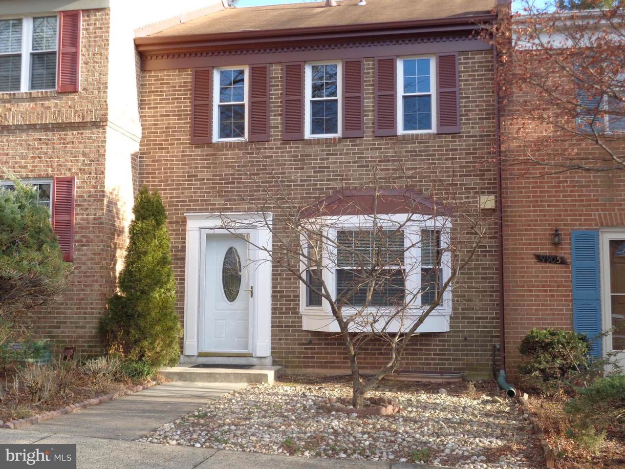 9903 Lakepointe Drive - Photo 1
