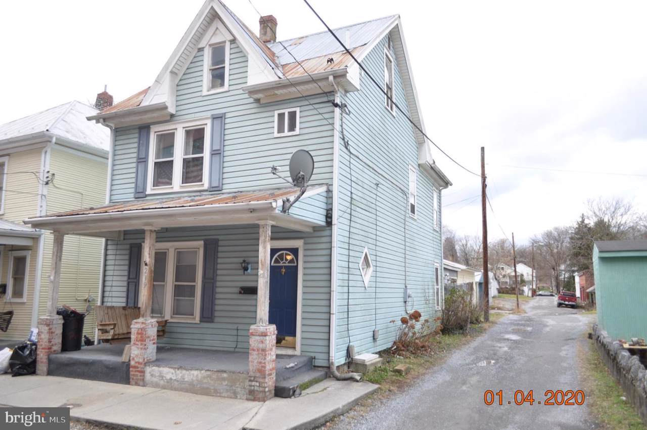 219 Porter Avenue - Photo 1