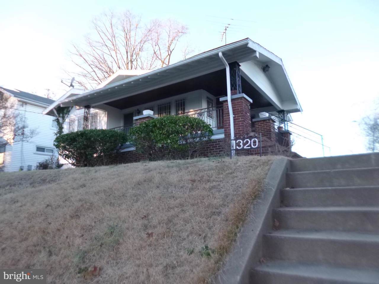 1320 Irving Street - Photo 1
