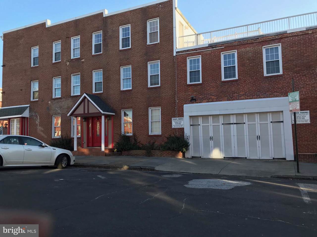 1600 Charles Street - Photo 1