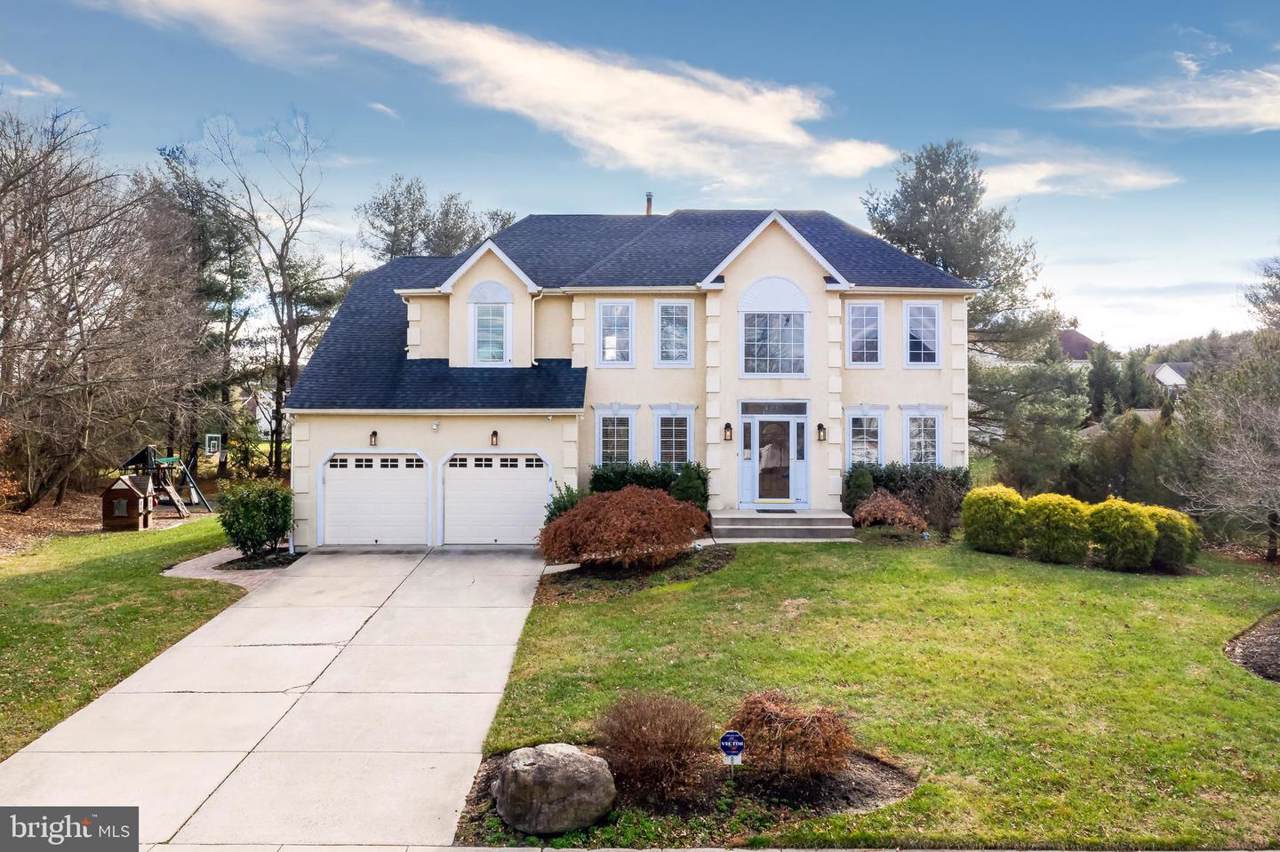 8 Hilltop Drive - Photo 1