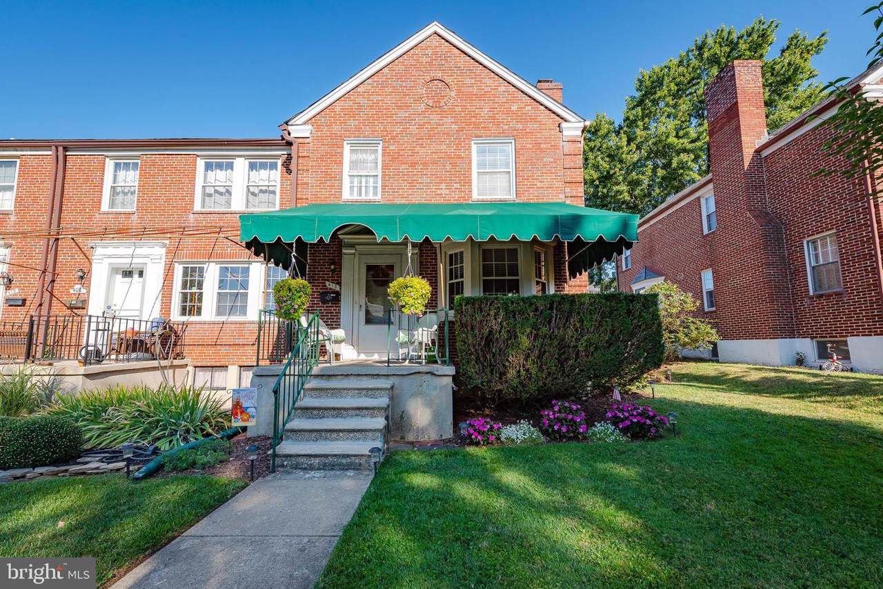 410 Lambeth Road - Photo 1