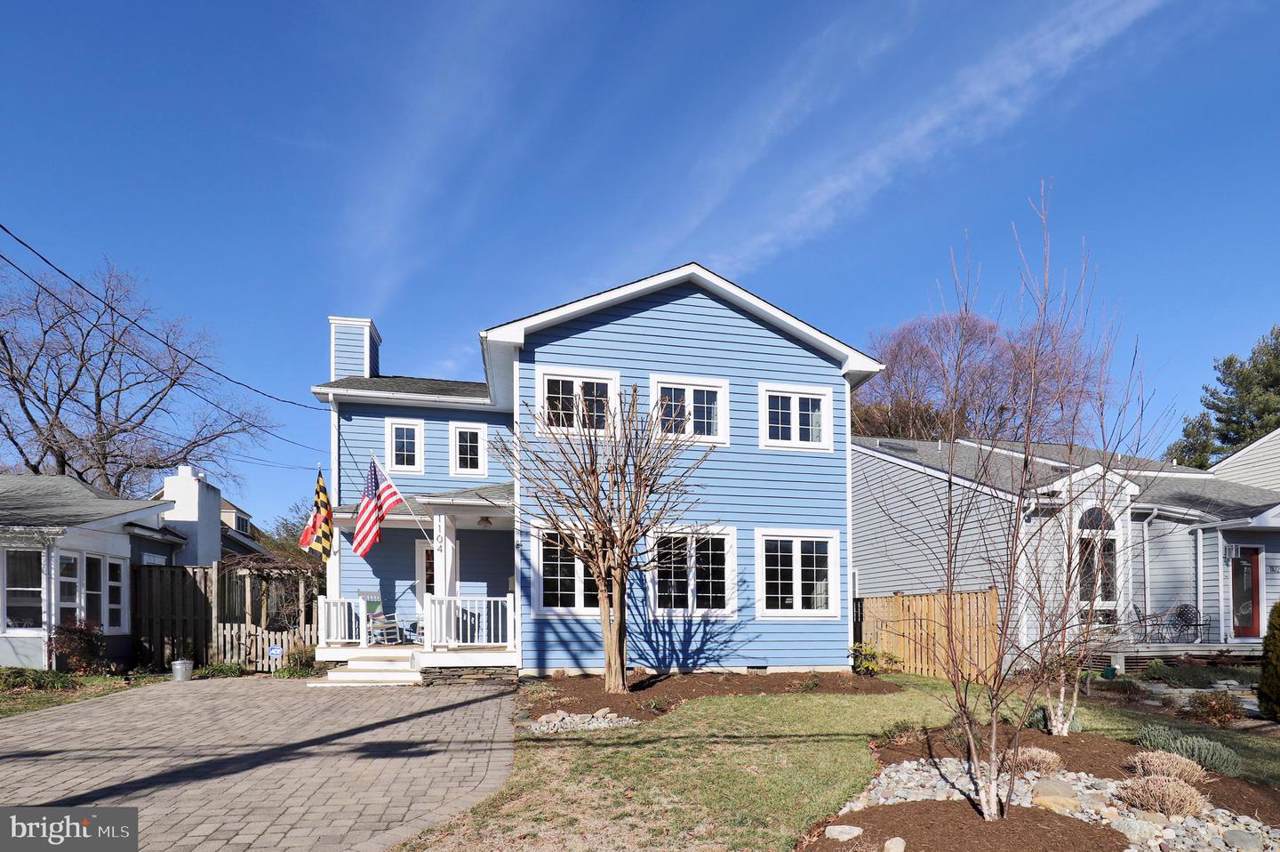 1104 Boucher Avenue - Photo 1