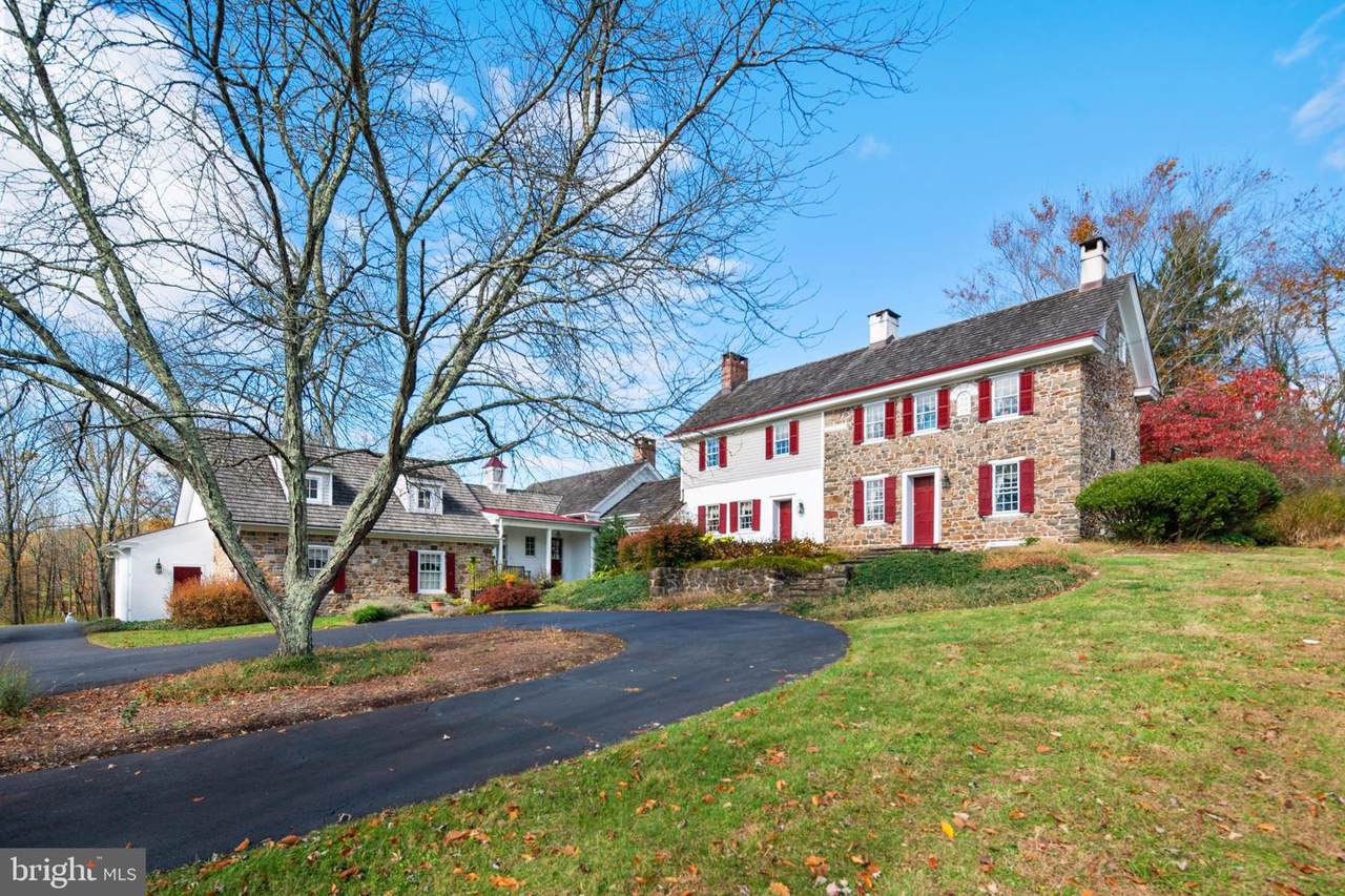 1187 Eagle Road - Photo 1