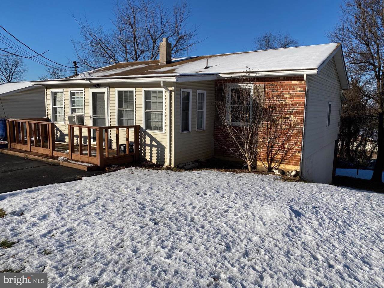 124 Steele Avenue - Photo 1