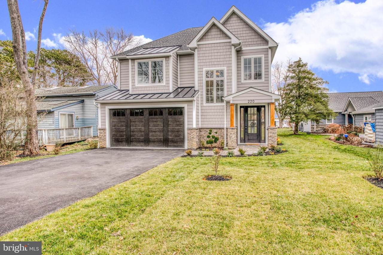 220 Queen Anne Road - Photo 1