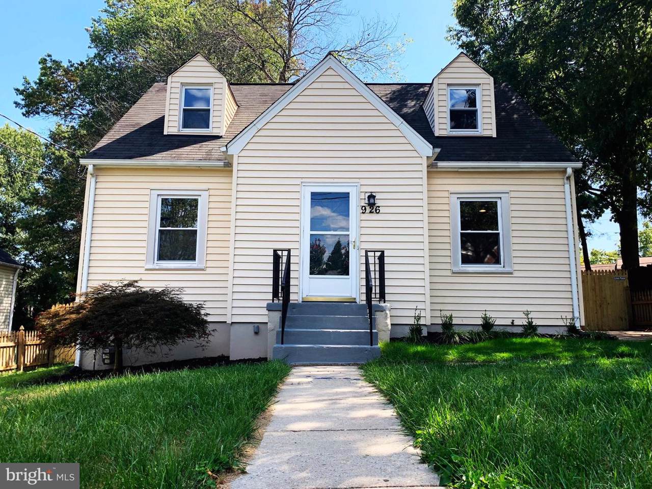 926 Nichols Drive - Photo 1