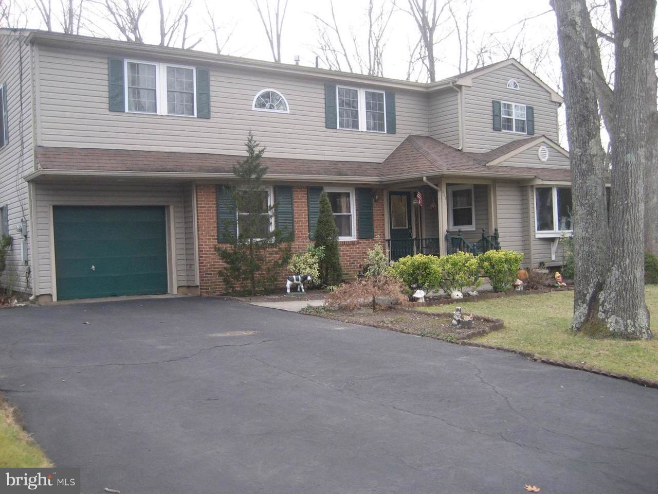 805 Saratoga Terrace - Photo 1